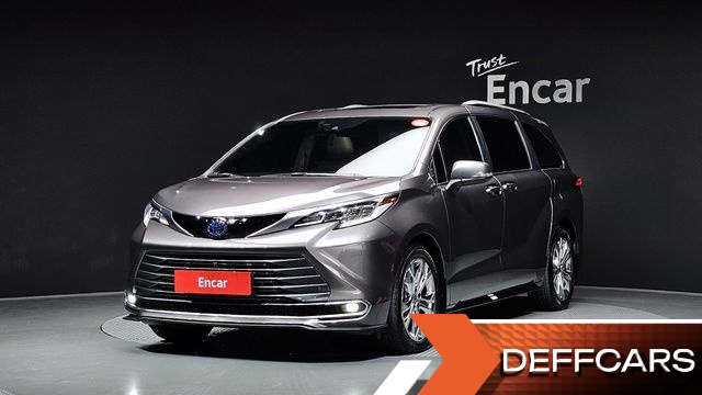 Toyota SIENNA 2.5 Hybrid 2WD купить на сайте DeffCars