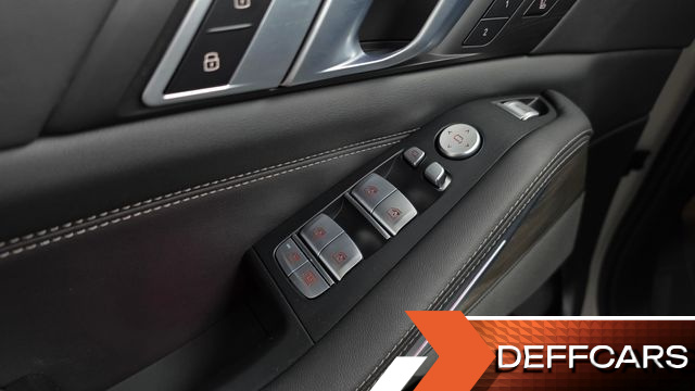 BMW X7 xDrive 40i Design Pure Excellence 6-Seater купить на сайте DeffCars