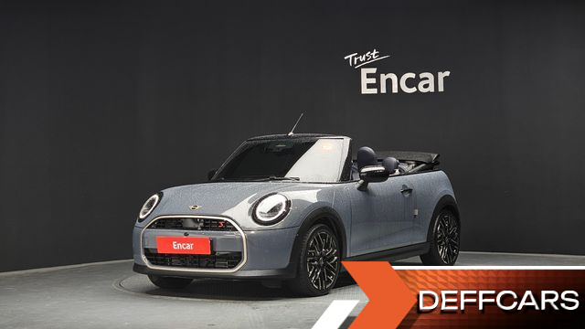Mini COOPER CONVERTIBLE Favoured купить на сайте DeffCars