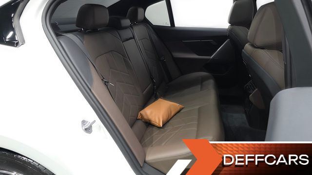 BMW 5-SERIES 520i M Sport купить на сайте DeffCars