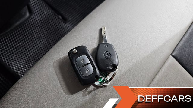 Renault-KoreaSamsung MASTER 2.3 15-Seater купить на сайте DeffCars