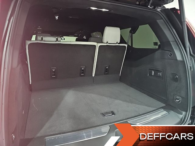 Cadillac ESCALADE 6.2 ESV ESV Sports Platinum купить на сайте DeffCars