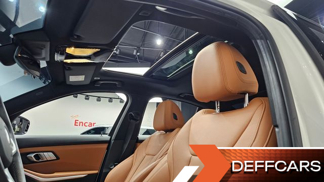 BMW 3-SERIES 320i M Sport купить на сайте DeffCars