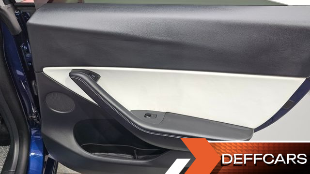 Tesla MODEL Y Long Range AWD купить на сайте DeffCars