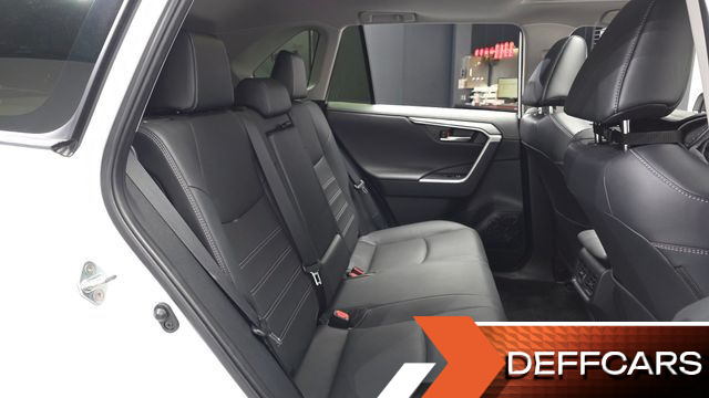 Toyota RAV4 2,5 4WD Hybrid LTD купить на сайте DeffCars
