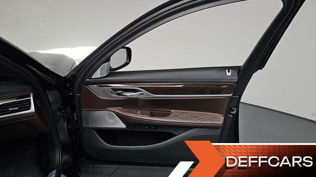 BMW 7-SERIES 740Li xDrive Design Pure Excellence купить на сайте DeffCars