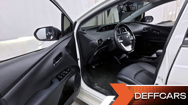 Toyota PRIUS 1.8 купить на сайте DeffCars