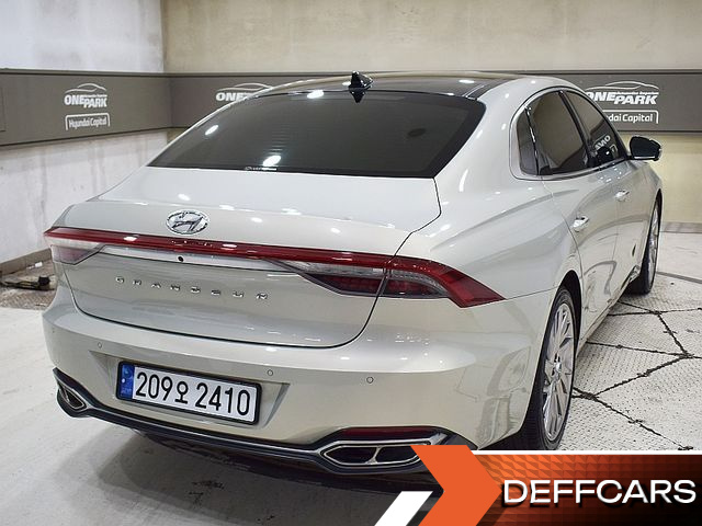 Hyundai GRANDEUR 2.5 Calligraphy купить на сайте DeffCars