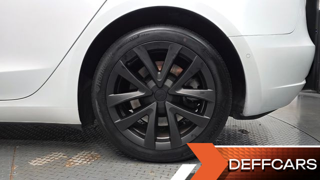 Tesla MODEL 3 Long Range AWD купить на сайте DeffCars