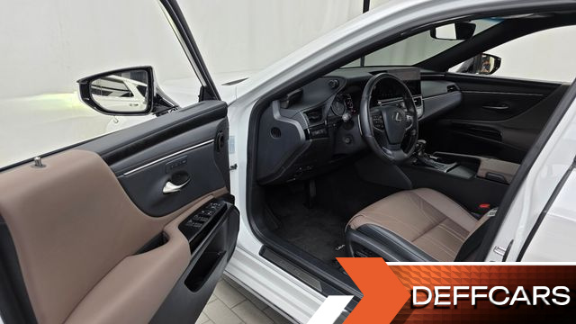 Lexus ES Luxury Plus купить на сайте DeffCars