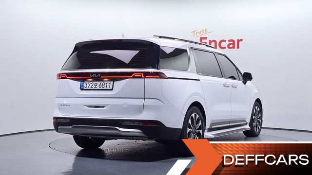 Kia CARNIVAL Gasoline 9-Seater Signature купить на сайте DeffCars