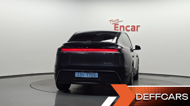 Tesla MODEL Y Long Range AWD купить на сайте DeffCars