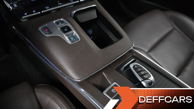 Hyundai GRANDEUR 2.5 Premium Choice купить на сайте DeffCars