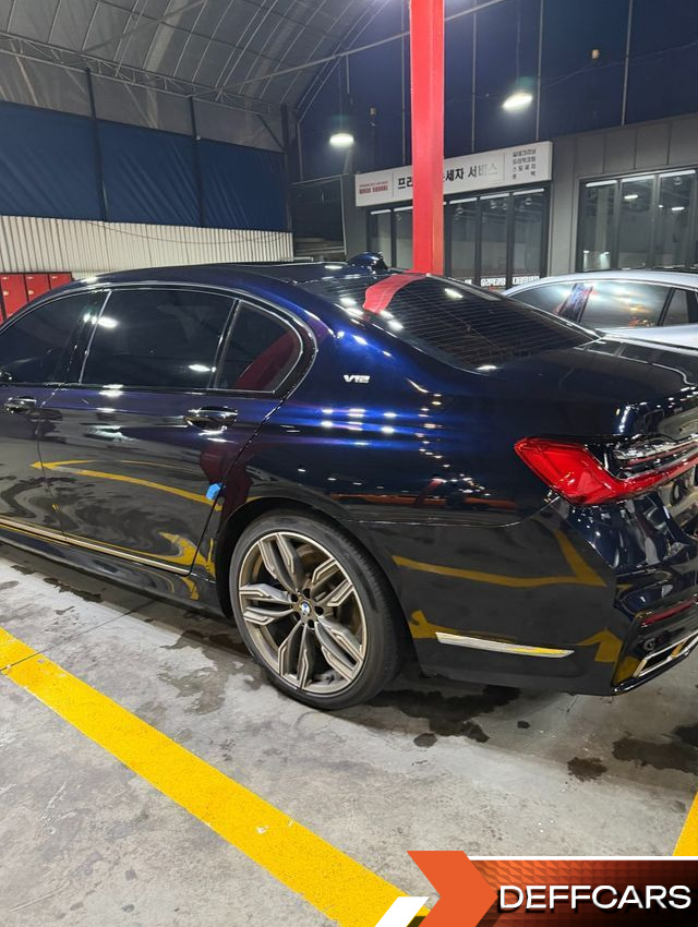 BMW 7-SERIES M760Li xDrive купить на сайте DeffCars