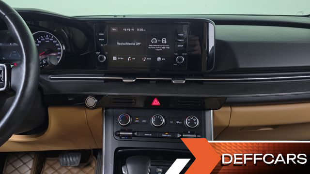 Kia CARNIVAL 9-Seater Prestige купить на сайте DeffCars