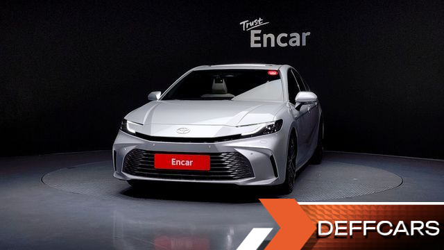Toyota CAMRY 2.5 XLE Hybrid купить на сайте DeffCars