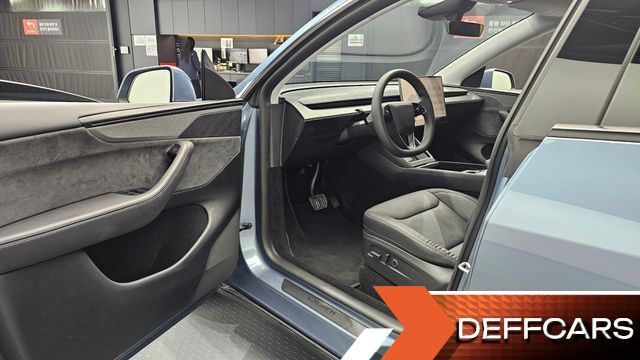 Tesla MODEL Y Long Range Launch Edition AWD купить на сайте DeffCars