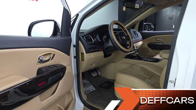 Kia CARNIVAL Gasoline 9-Seater Noblesse Special купить на сайте DeffCars