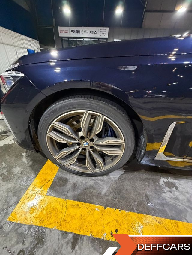 BMW 7-SERIES M760Li xDrive купить на сайте DeffCars