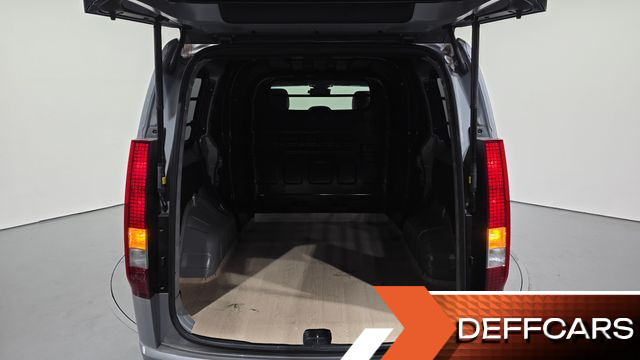 Hyundai STARIA L3.5 Cargo 5-Seater Modern купить на сайте DeffCars