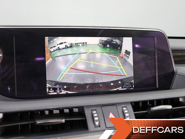 Lexus ES Executive купить на сайте DeffCars