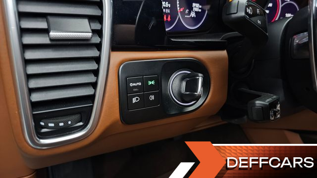 Porsche CAYENNE 3.0 PLATINUM EDITION купить на сайте DeffCars