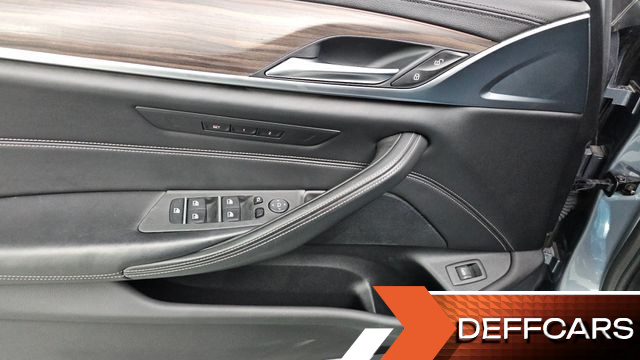 BMW 5-SERIES 530i xDrive M Sport Package Plus купить на сайте DeffCars