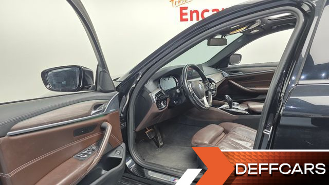 BMW 5-SERIES 530i xDrive M Sport Package Plus купить на сайте DeffCars