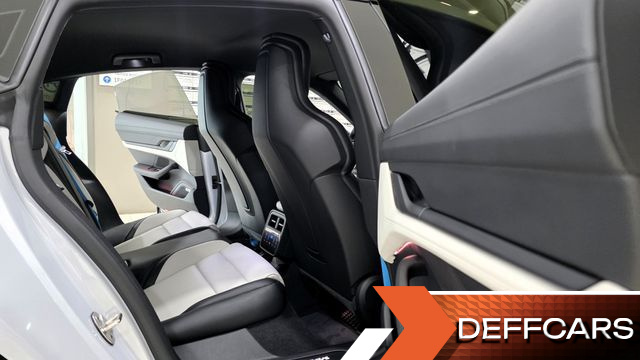 Porsche TAYCAN Base 4 купить на сайте DeffCars