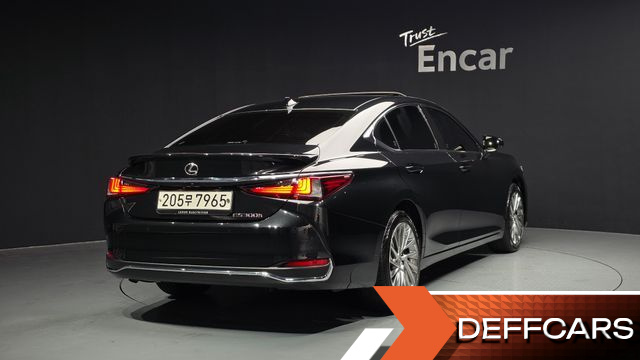 Lexus ES Luxury Plus купить на сайте DeffCars