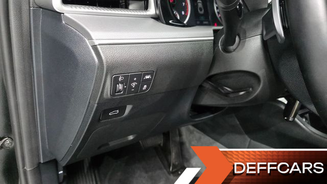Kia K5 2.0 Trendy купить на сайте DeffCars