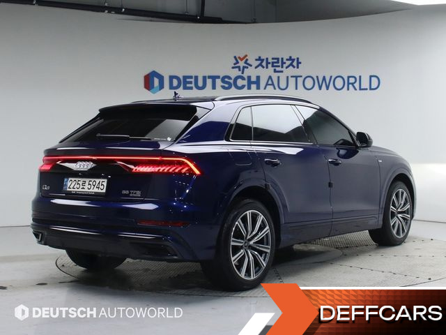 Audi Q8 55 TFSI Quattro Premium купить на сайте DeffCars