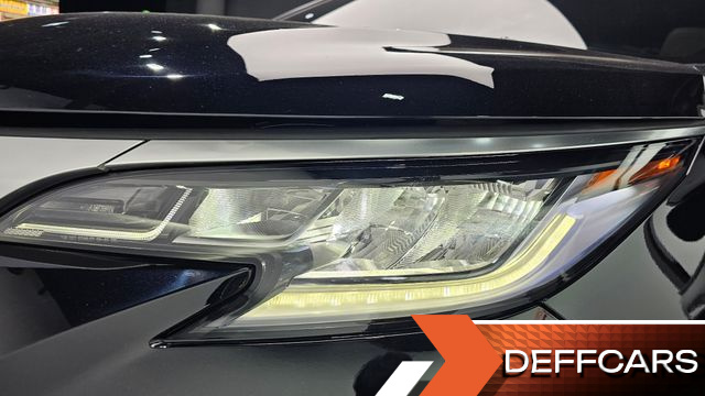Toyota SIENNA 2.5 Hybrid 2WD купить на сайте DeffCars