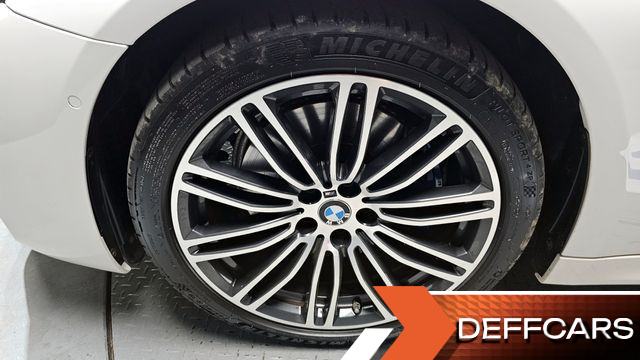 BMW 5-SERIES 530i M Sport Package Plus купить на сайте DeffCars