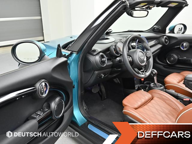 Mini COOPER CONVERTIBLE Standard 3rd купить на сайте DeffCars