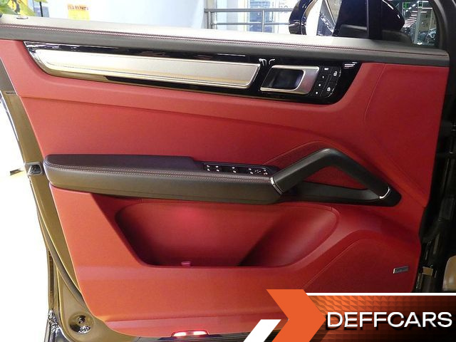 Porsche CAYENNE 3.0 PLATINUM EDITION купить на сайте DeffCars