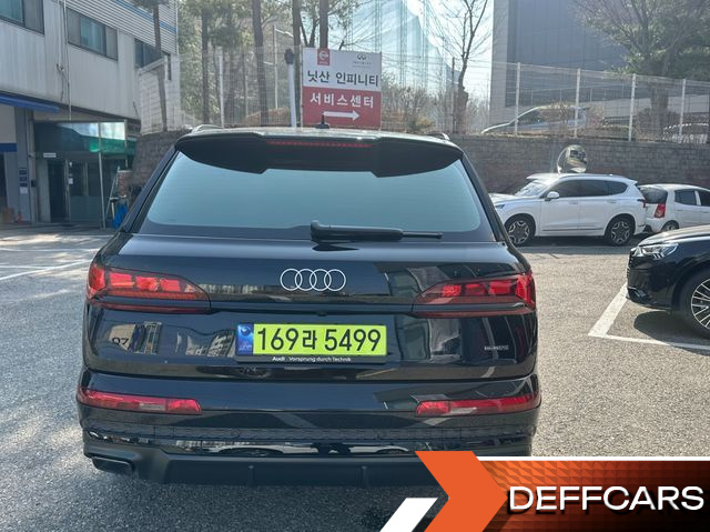 Audi Q7 55 TFSI Quattro Premium купить на сайте DeffCars