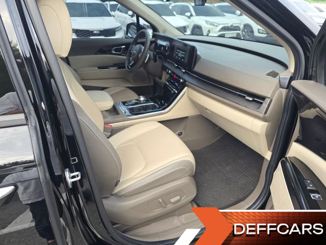 Kia CARNIVAL Diesel 9-Seater Signature купить на сайте DeffCars