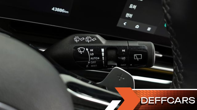 Kia CARNIVAL Gasoline 9-Seater Signature купить на сайте DeffCars