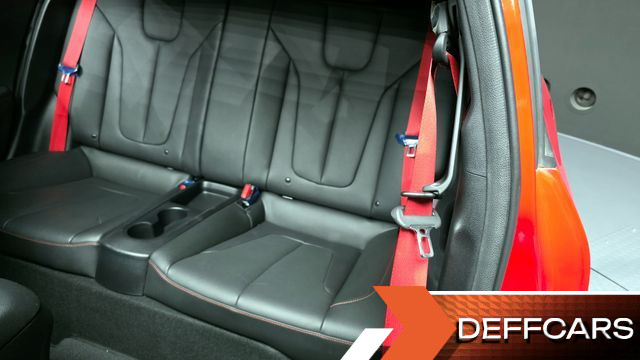Hyundai VELOSTER 1.6 Turbo Sport Core купить на сайте DeffCars