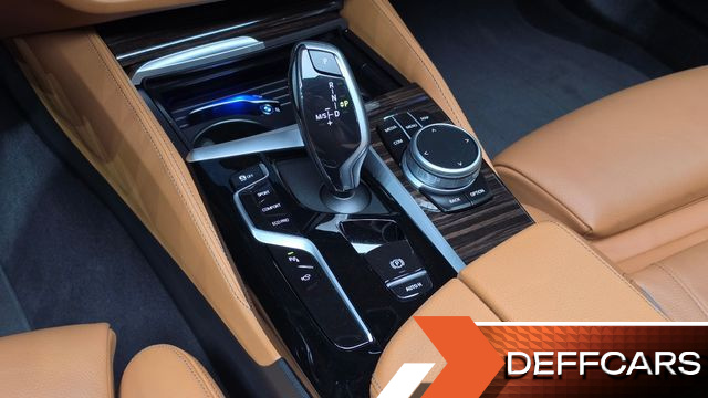 BMW 5-SERIES 520i M Sport купить на сайте DeffCars
