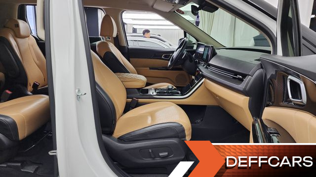 Kia CARNIVAL 9-Seater Signature купить на сайте DeffCars