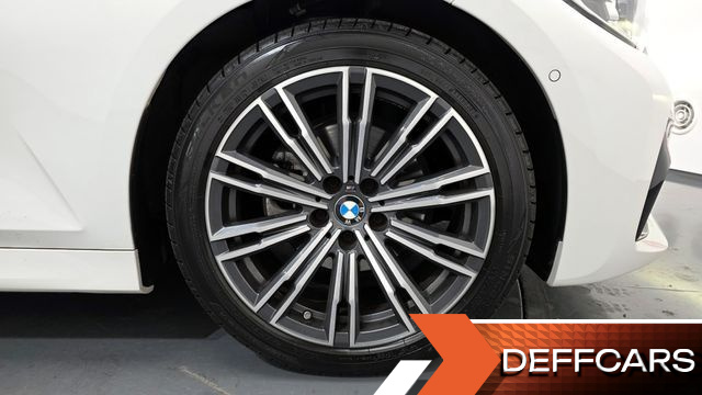 BMW 3-SERIES 320i M Sport купить на сайте DeffCars