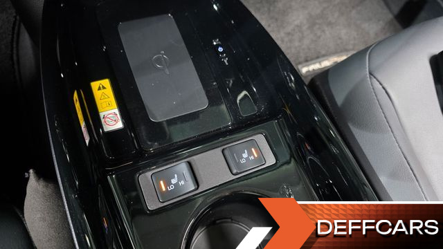 Toyota PRIUS 1.8 купить на сайте DeffCars