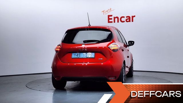 Renault-KoreaSamsung ZOE Intens Eco купить на сайте DeffCars
