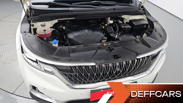 Kia CARNIVAL 9-Seater Signature купить на сайте DeffCars