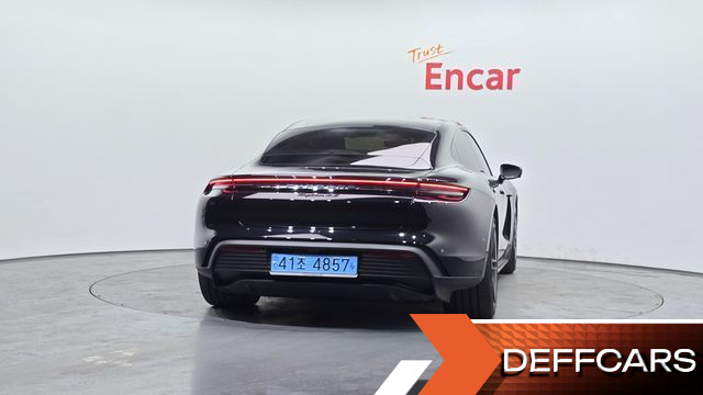 Porsche TAYCAN 4S купить на сайте DeffCars