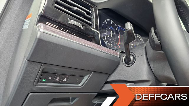 Volkswagen TOUAREG 3.0 TDI Premium купить на сайте DeffCars