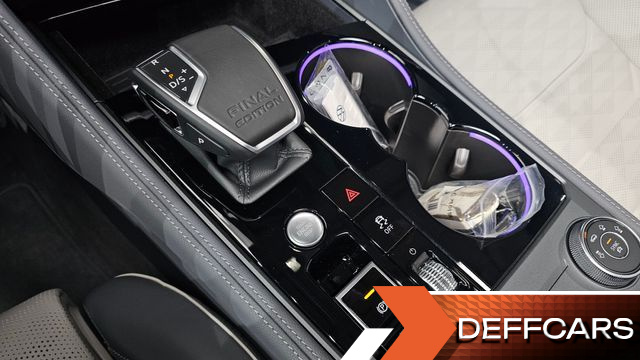 Volkswagen TOUAREG 3.0 TDI Prestige купить на сайте DeffCars