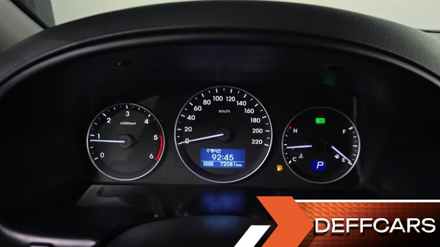 Hyundai STAREX Van 3-Seater Smart купить на сайте DeffCars